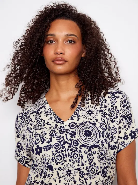 Printed Short Sleeve V-Neck T-Shirt - Baroque Print
