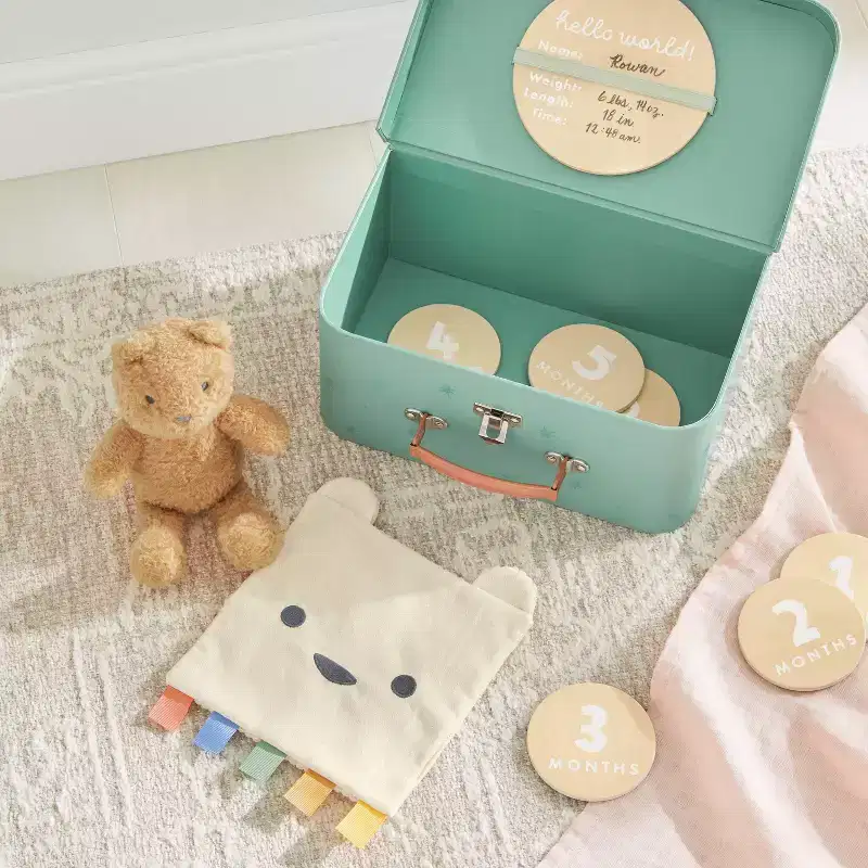 Keepsakes Gift Basket - Bear Set - 10pc - Cloud Island™