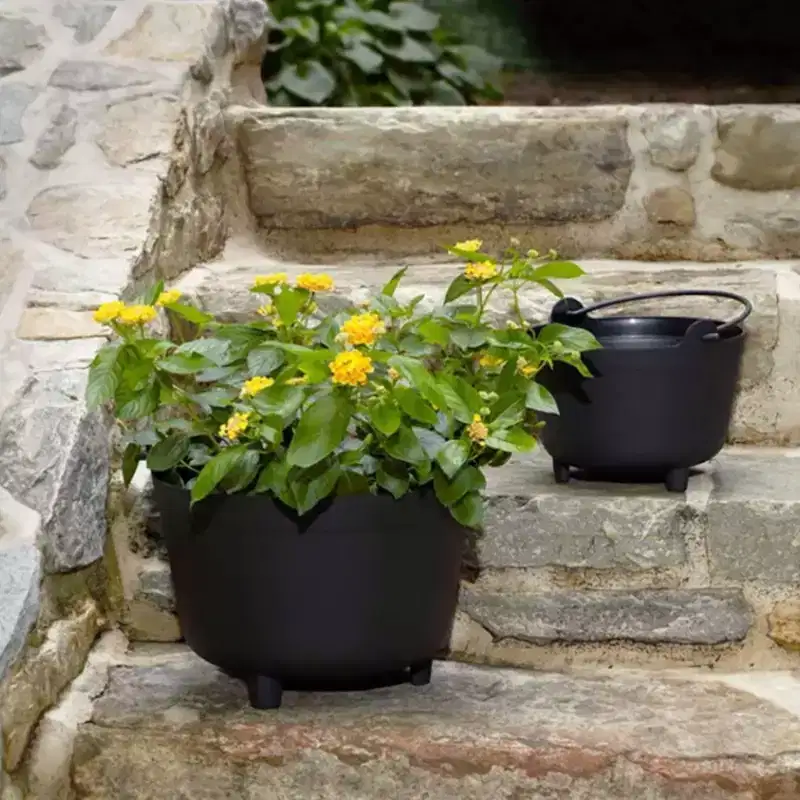 Novelty Antique-Inspired Kettle Plastic Indoor/Outdoor Planter