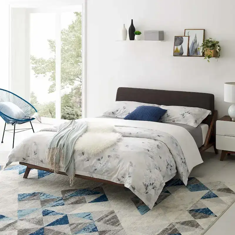 Luella Queen Upholstered Fabric Platform Bed