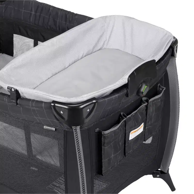 Safety 1st Play-and-Stay Playard