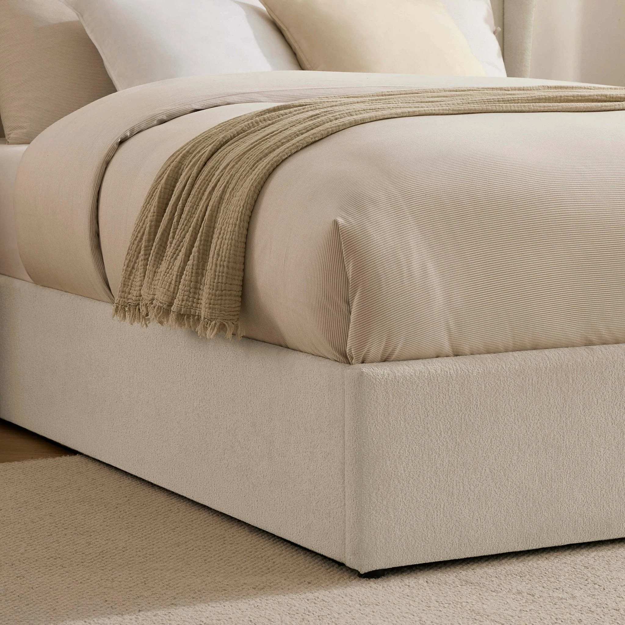 Storage Bed - Chenille Ecru