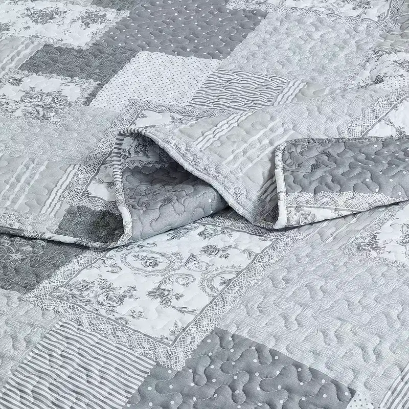 Egyptian Linens Rochelle Quilt - Bedspread Set