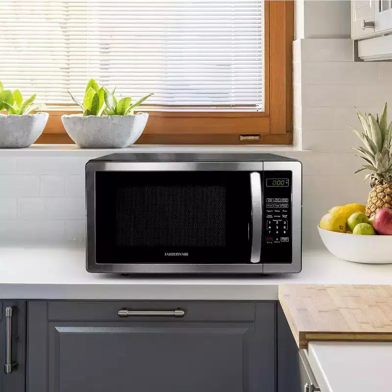 Farberware Classic 1.1 Cu. Ft. 1000-Watt Microwave Oven