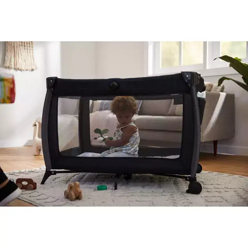 Safety 1st Play-and-Stay Playard