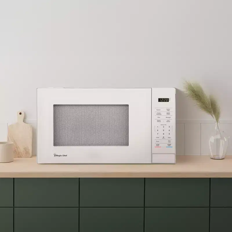 Magic Chef Countertop Microwave Oven with 6 Cook Modes & 11 Power Levels