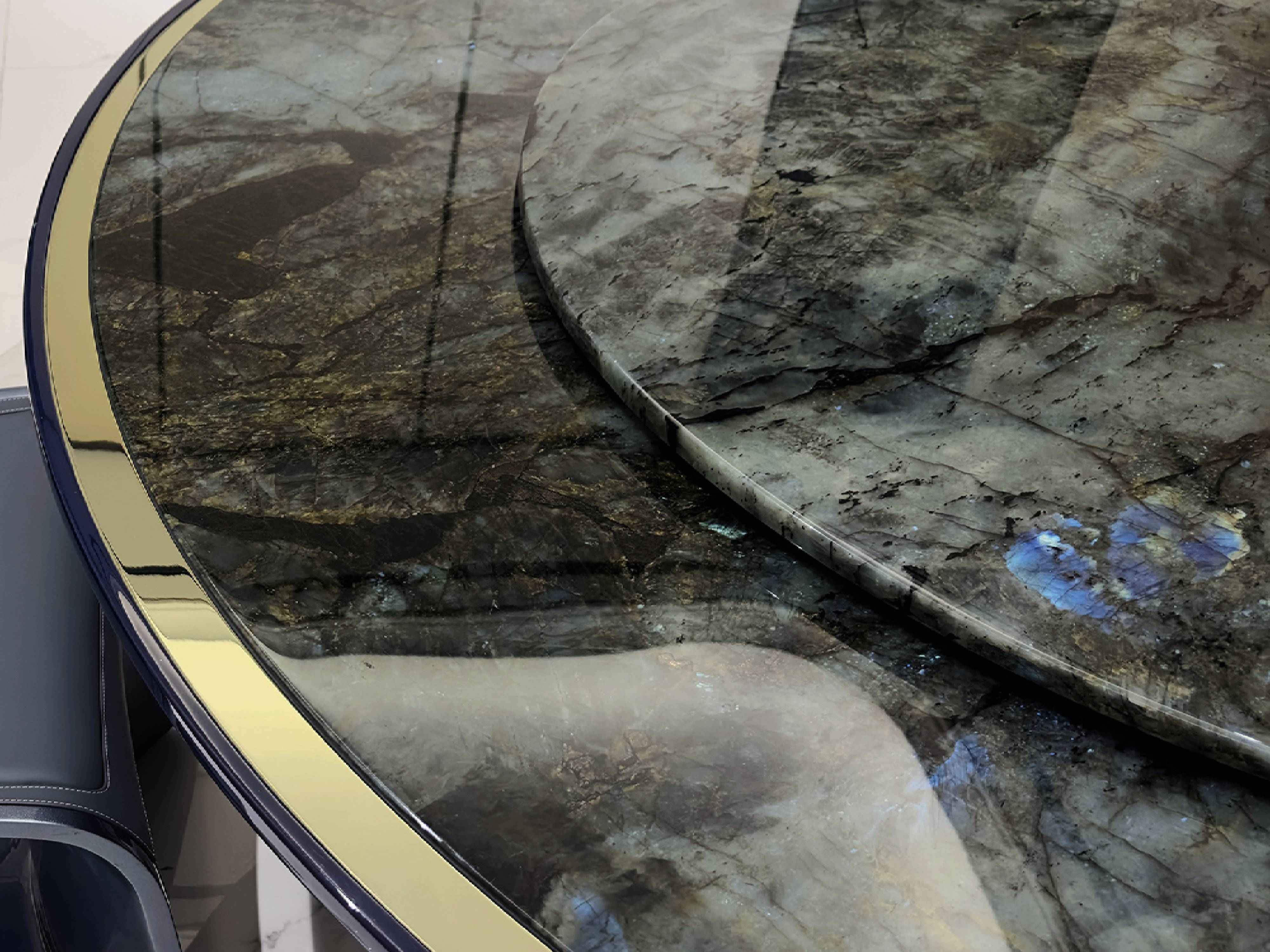 Modern Luxury Dining Table for Upscale Dining Experiences
