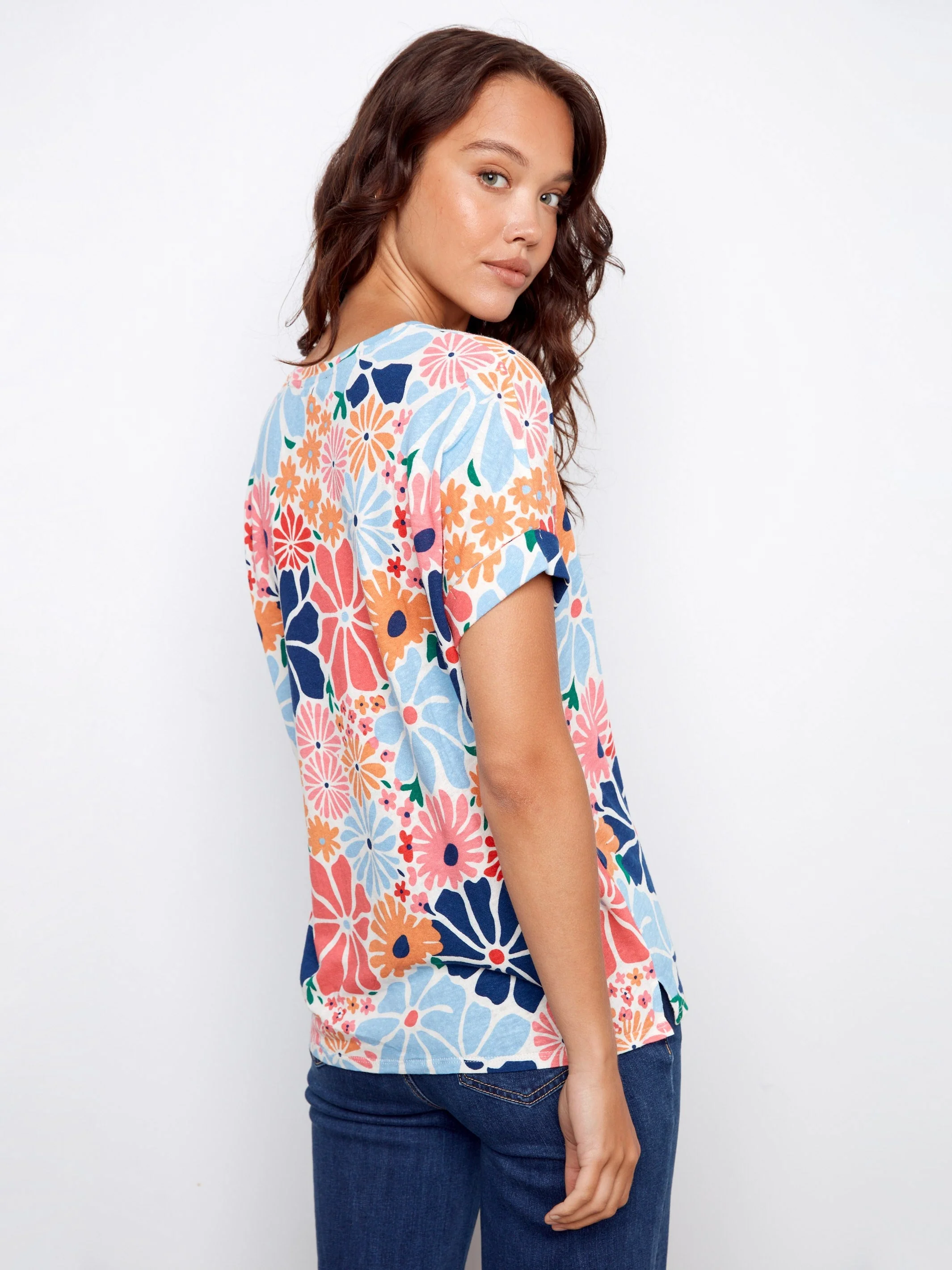 Printed Short Sleeve V-Neck T-Shirt - Retro Floral