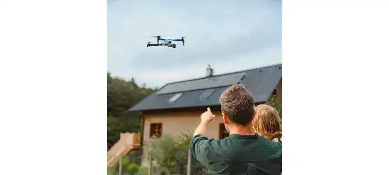 Snaptain E10 Drone: Built-In Camera, Remote Control, 1080p Video, Bluetooth Connectivity, Beginner Skill Level