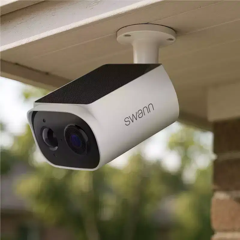 Swann EVO Outdoor Cam with Integrated Solar Panel