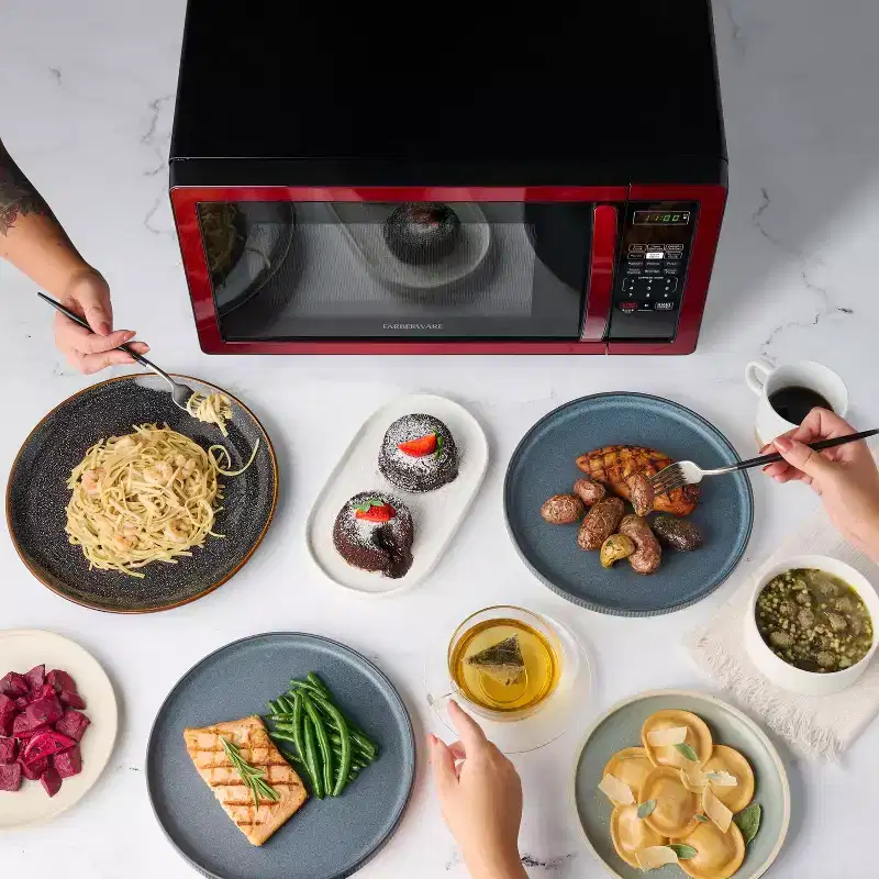 Farberware Classic 1.1 Cu. Ft. 1000-Watt Microwave Oven