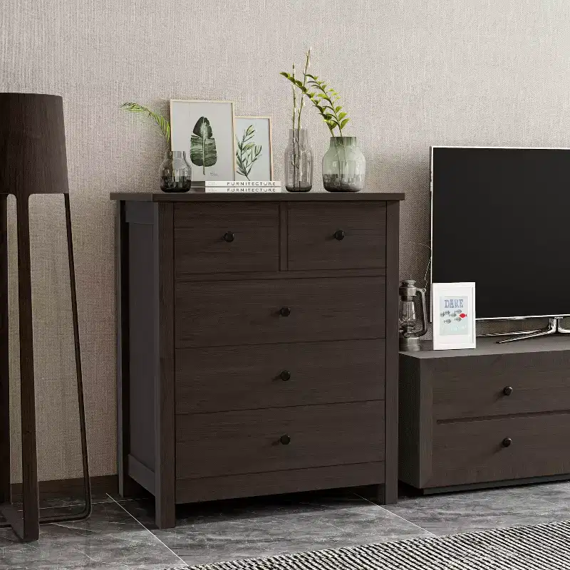 5-Drawer Fluted Dresser with Gold Metal Handles and Legs