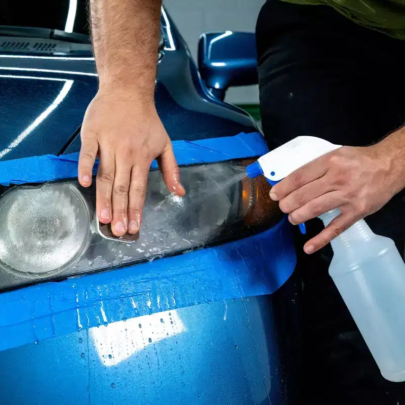 Turtle Wax Headlight Lens Restorer Kit: Liquid Cleaner for Headlamp Refurbishment & Conditioning, Prevents Discoloration